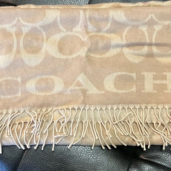 NWT - Coach Signature Scarf - Picture 1 of 4